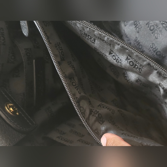 FLASH SALE!! Michael Kors Leopard Print Women's Bag - Picture 6 of 12